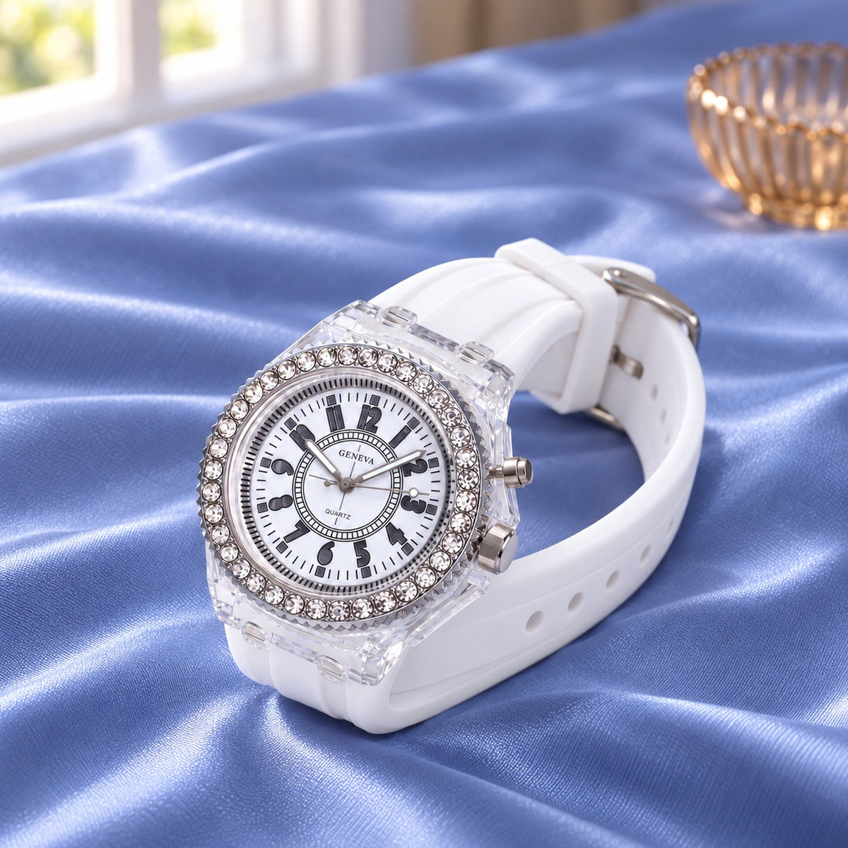 Montre Femme Silicone Cadran Lumineux – bracelet et cadran blanc