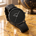 Montre Homme Minimaliste Cuir – boîtier noir, cadran noir texturé, cuir noir