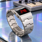 Montre Homme LED Acier Design – métal argent, LED rouges